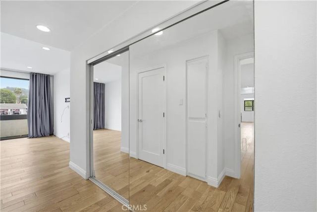 14115 Moorpark, Sherman Oaks, CA 91423