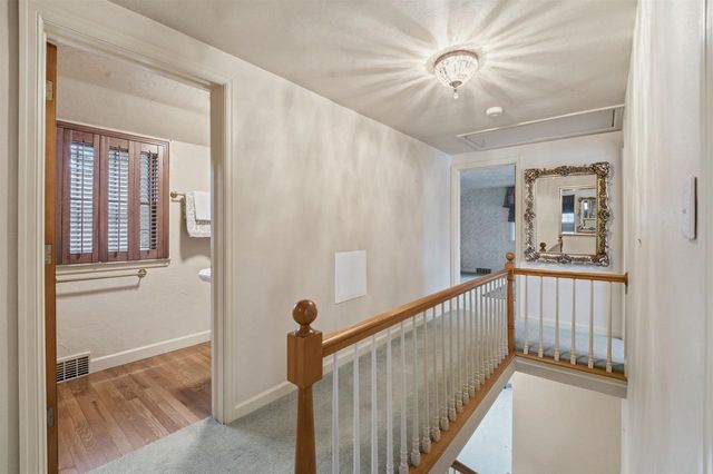 1710 LAKESHORE DRIVE, Menasha, WI 54952