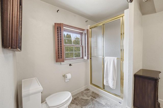 1710 LAKESHORE DRIVE, Menasha, WI 54952