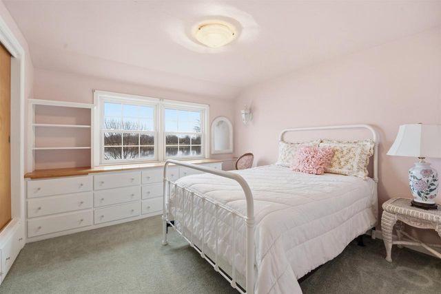 1710 LAKESHORE DRIVE, Menasha, WI 54952