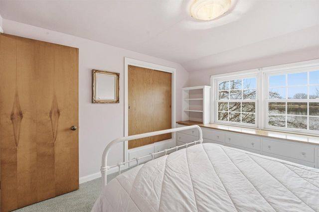 1710 LAKESHORE DRIVE, Menasha, WI 54952