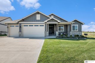 11976 S 118th Avenue, Papillion, NE 68046