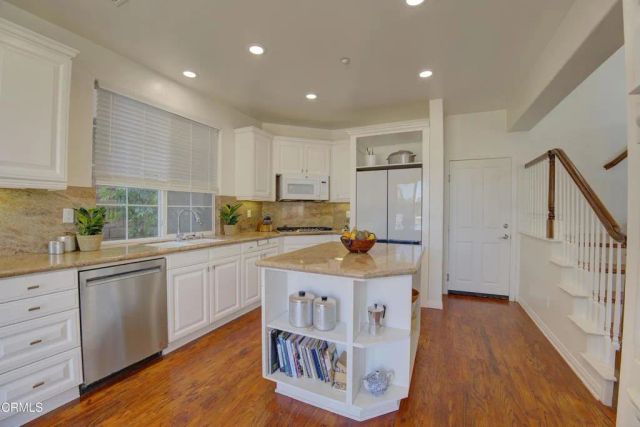 1734 S Hill Road, Ventura, CA 93003