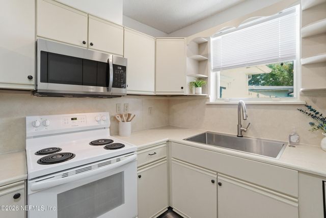 9 SAN PABLO Circle S, Jacksonville Beach, FL 32250