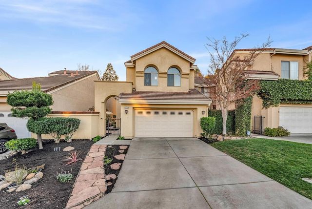 2020 Canyon Lakes Dr, San Ramon, CA 94582