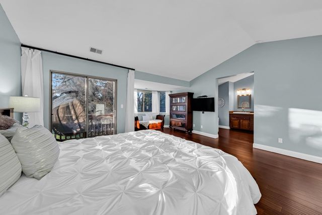 2020 Canyon Lakes Dr, San Ramon, CA 94582