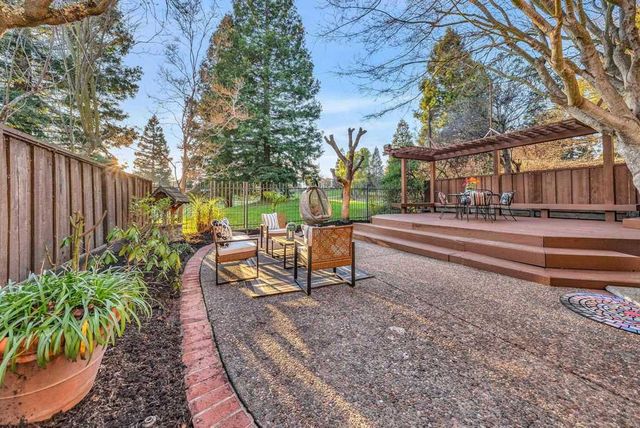 2020 Canyon Lakes Dr, San Ramon, CA 94582