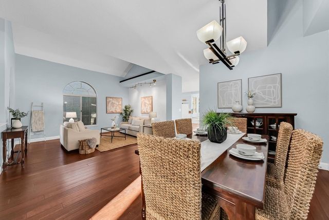 2020 Canyon Lakes Dr, San Ramon, CA 94582