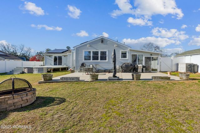 501 Rose Street, Lakehurst, NJ 08733