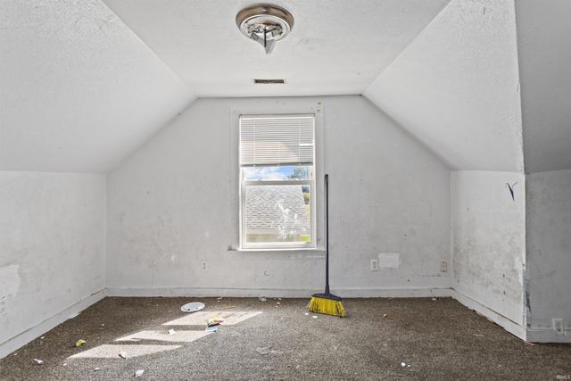 1622 S Market Street, Kokomo, IN 46902