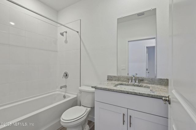25 ARARAT Drive, Palm Coast, FL 32137