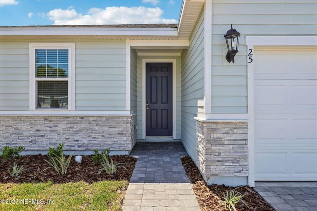 25 ARARAT Drive, Palm Coast, FL 32137