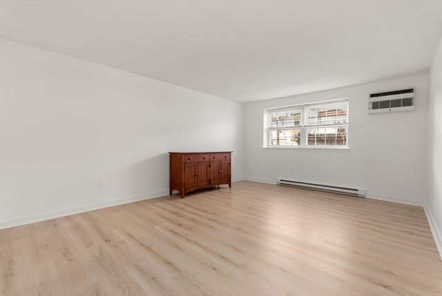 881 Main St 5, Walpole, MA 02081