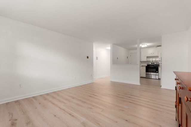 881 Main St 5, Walpole, MA 02081