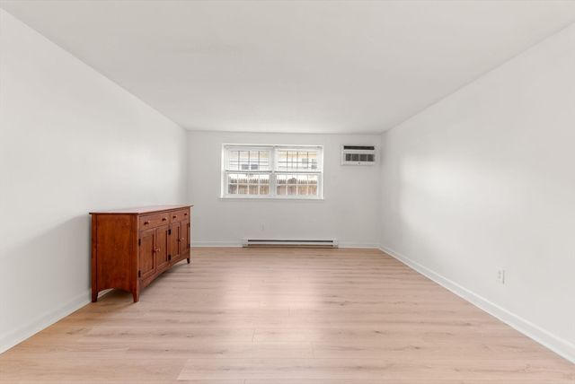 881 Main St 5, Walpole, MA 02081