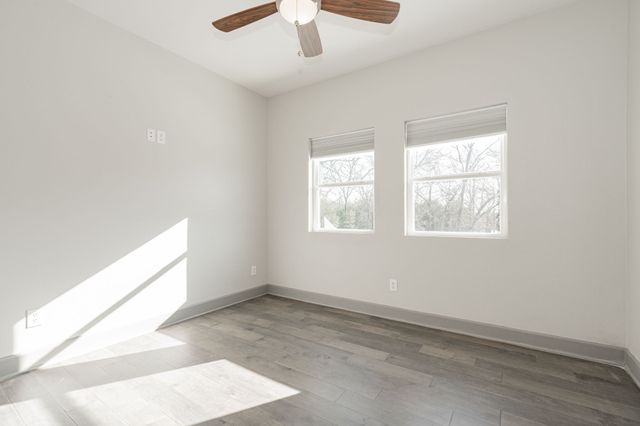 498 County Road 1952, Yantis, TX 75497