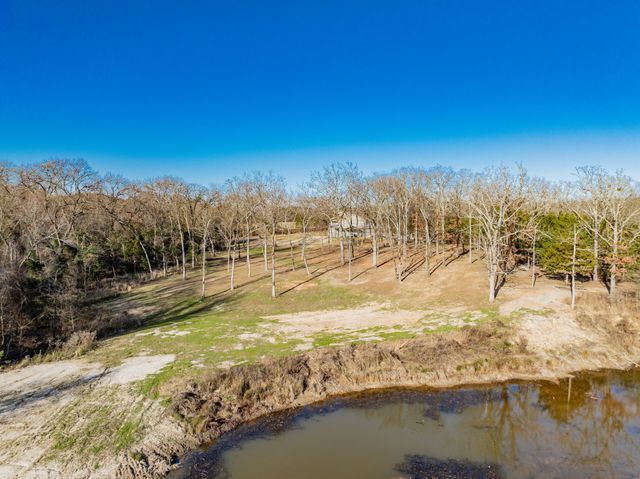 498 County Road 1952, Yantis, TX 75497