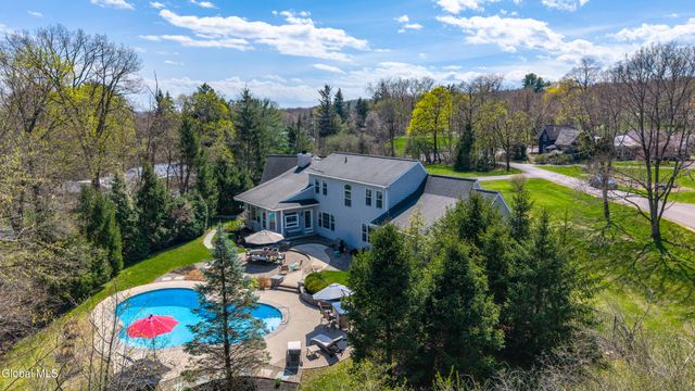 102 Woods Lane, Colonie, NY 12204