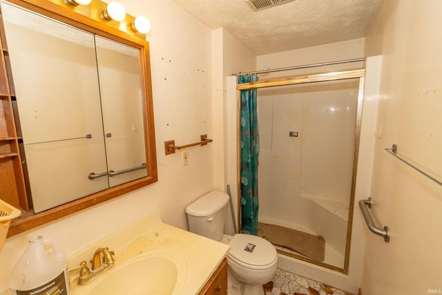 1662 Greenwood Drive, South Bend, IN 46614