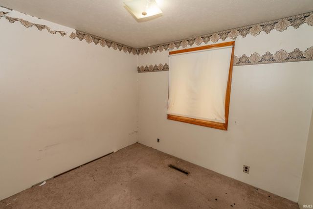 1662 Greenwood Drive, South Bend, IN 46614