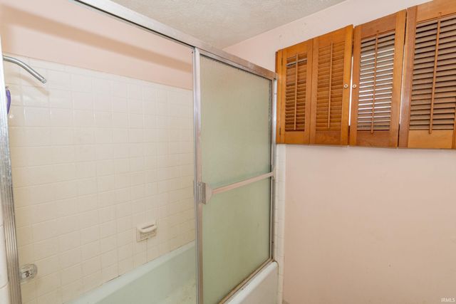 1662 Greenwood Drive, South Bend, IN 46614