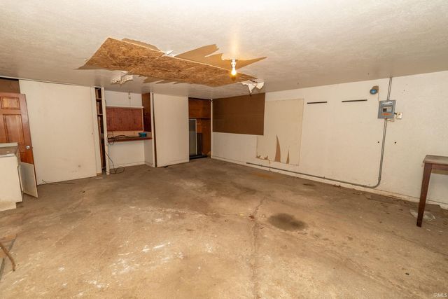 1662 Greenwood Drive, South Bend, IN 46614