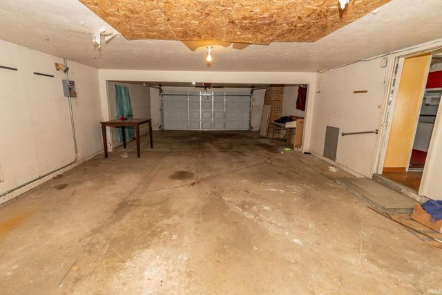 1662 Greenwood Drive, South Bend, IN 46614