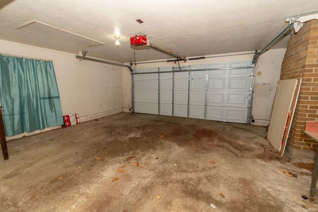 1662 Greenwood Drive, South Bend, IN 46614