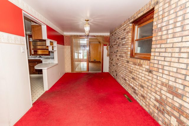 1662 Greenwood Drive, South Bend, IN 46614