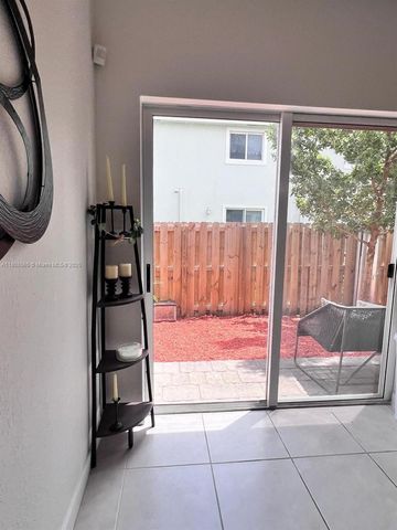 245 NE 3rd Ct, Florida City, FL 33034