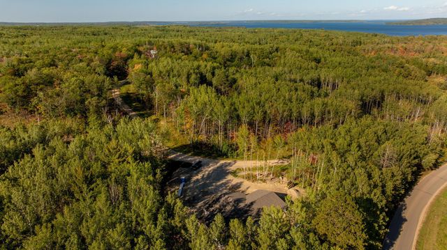 205 Ridgeway Lane, Walker, MN 56484