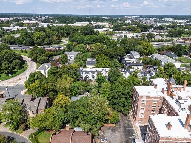 320 W 10th Street, Charlotte, NC 28202