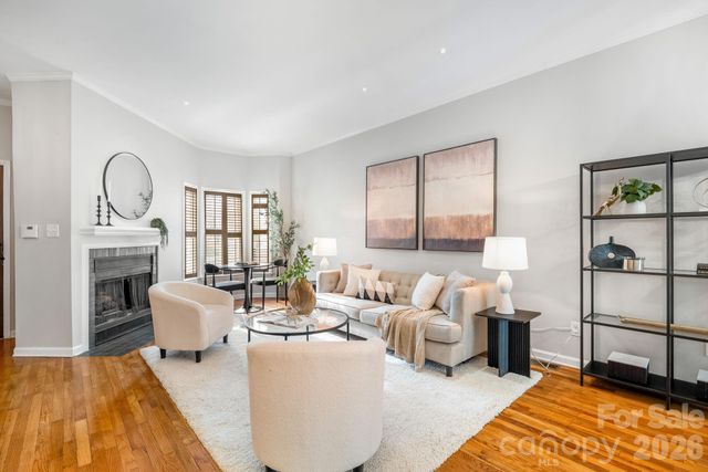 320 W 10th Street, Charlotte, NC 28202