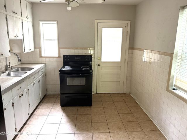 1043 SEBA Street, Jacksonville, FL 32205