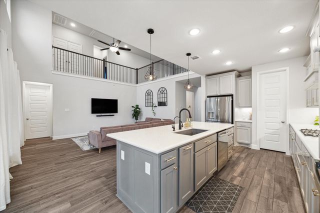 9410 Knollwood Lane, Missouri City, TX 77459