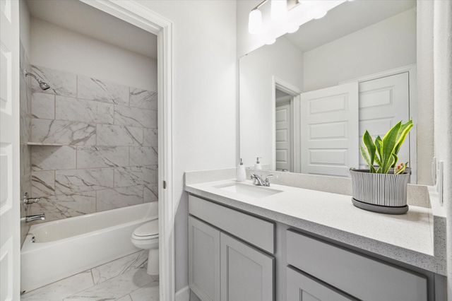 9410 Knollwood Lane, Missouri City, TX 77459