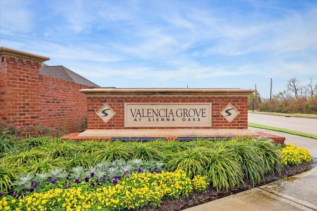 9410 Knollwood Lane, Missouri City, TX 77459