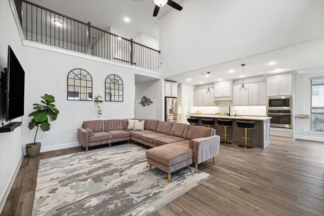 9410 Knollwood Lane, Missouri City, TX 77459