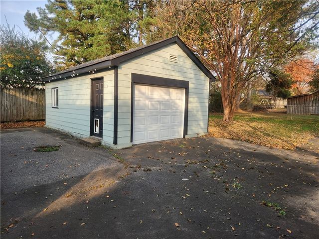 306 hayes, Clarksville, AR 72830