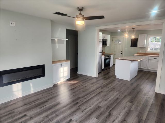 306 hayes, Clarksville, AR 72830