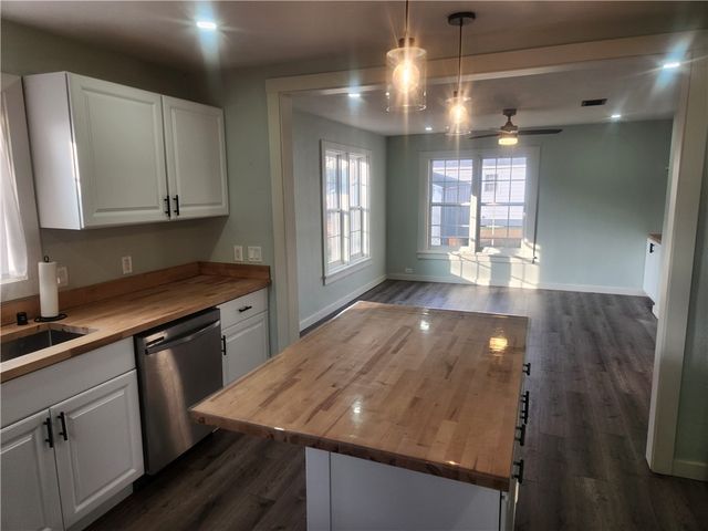 306 hayes, Clarksville, AR 72830