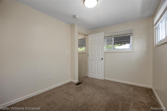 21178 Dexter Boulevard, Warren, MI 48089