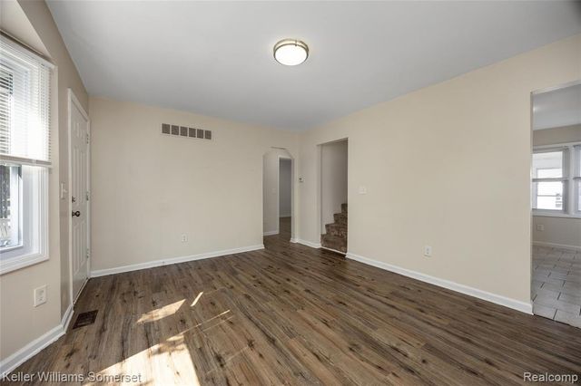 21178 Dexter Boulevard, Warren, MI 48089