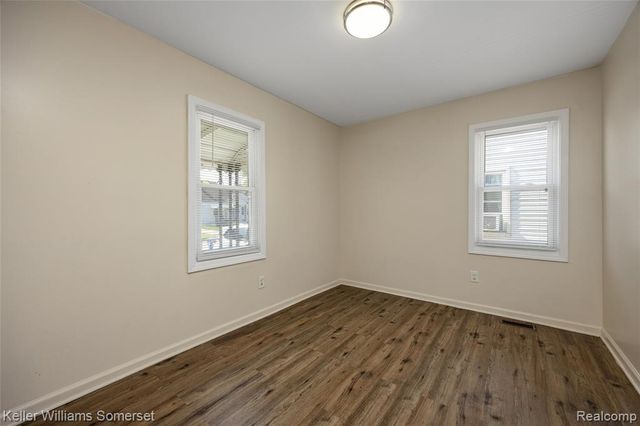 21178 Dexter Boulevard, Warren, MI 48089