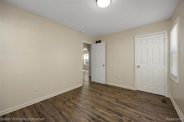 21178 Dexter Boulevard, Warren, MI 48089