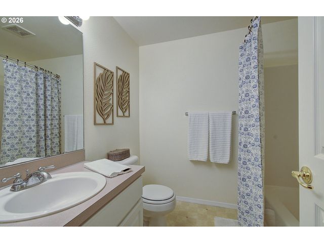 1813 Se 186TH Pl, Vancouver, WA 98683