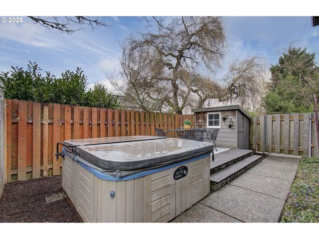 1813 Se 186TH Pl, Vancouver, WA 98683