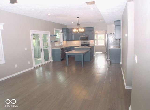 7623 Willow Ridge, Fishers, IN 46038
