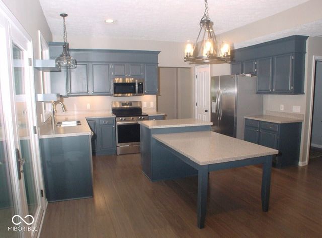 7623 Willow Ridge, Fishers, IN 46038