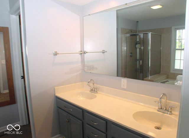 7623 Willow Ridge, Fishers, IN 46038